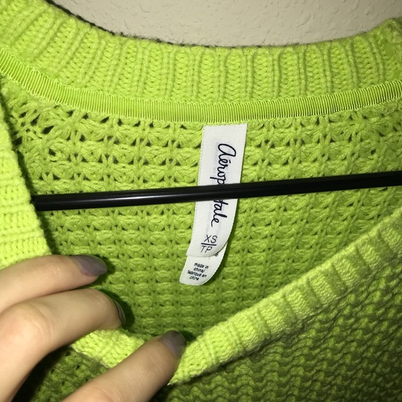 NWOT SWEATER - Picture 2 of 4